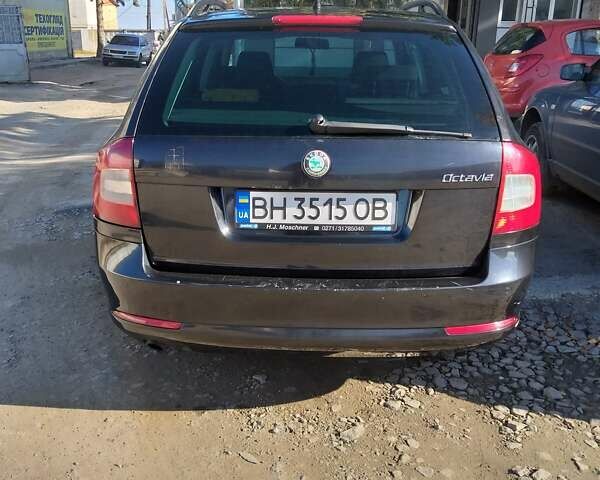 Черный Шкода Октавия, объемом двигателя 1.6 л и пробегом 317 тыс. км за 7500 $, фото 6 на Automoto.ua