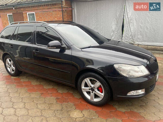 Черный Шкода Октавия, объемом двигателя 1.6 л и пробегом 275 тыс. км за 7800 $, фото 6 на Automoto.ua