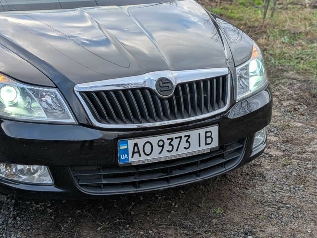 Черный Шкода Октавия, объемом двигателя 1.4 л и пробегом 258 тыс. км за 7200 $, фото 1 на Automoto.ua