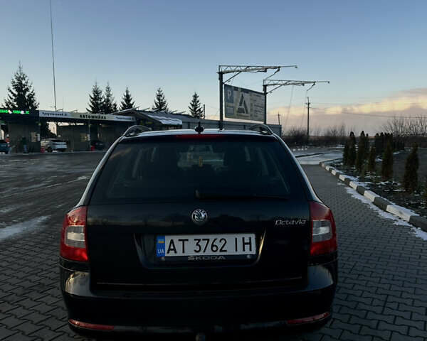 Черный Шкода Октавия, объемом двигателя 1.2 л и пробегом 247 тыс. км за 5900 $, фото 11 на Automoto.ua