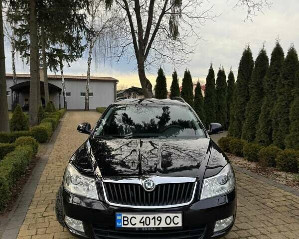 Чорний Шкода Октавія, об'ємом двигуна 1.8 л та пробігом 238 тис. км за 7500 $, фото 5 на Automoto.ua