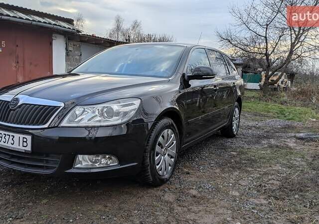 Черный Шкода Октавия, объемом двигателя 1.39 л и пробегом 258 тыс. км за 7200 $, фото 3 на Automoto.ua