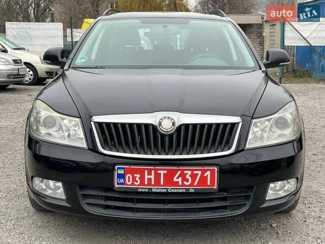Черный Шкода Октавия, объемом двигателя 1.6 л и пробегом 176 тыс. км за 7550 $, фото 1 на Automoto.ua