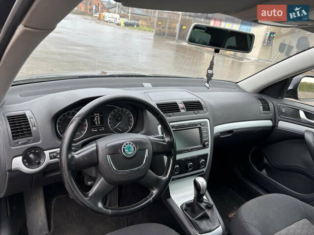 Чорний Шкода Октавія, об'ємом двигуна 1.6 л та пробігом 182 тис. км за 9300 $, фото 8 на Automoto.ua