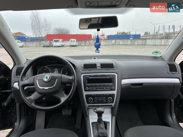 Чорний Шкода Октавія, об'ємом двигуна 1.6 л та пробігом 267 тис. км за 7770 $, фото 18 на Automoto.ua