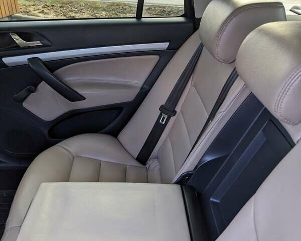 Шкода Октавия 2010 в Дрогобыче на Automoto.ua Черный Шкода Октавия, объемом двигателя 1.6 л и пробегом 224 тыс. км за 8500 $, фото 13 на Automoto.ua