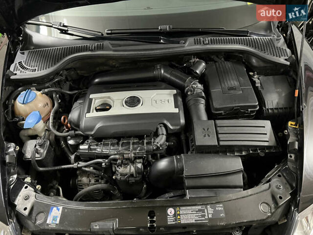 Черный Шкода Октавия, объемом двигателя 1.8 л и пробегом 156 тыс. км за 9900 $, фото 3 на Automoto.ua