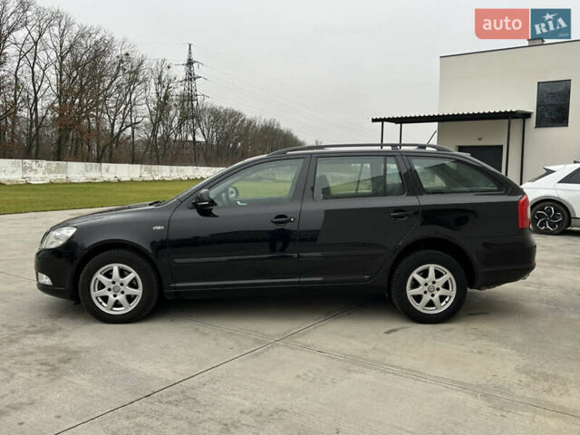 Черный Шкода Октавия, объемом двигателя 2 л и пробегом 229 тыс. км за 11650 $, фото 12 на Automoto.ua