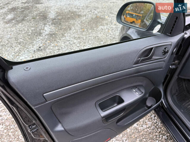 Черный Шкода Октавия, объемом двигателя 0 л и пробегом 167 тыс. км за 8100 $, фото 32 на Automoto.ua