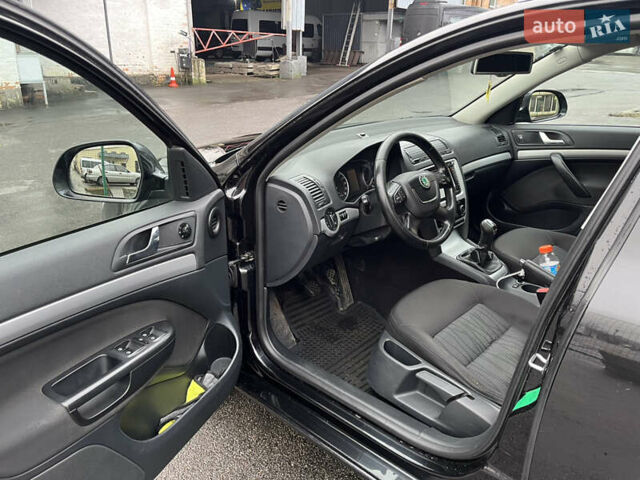 Черный Шкода Октавия, объемом двигателя 1.6 л и пробегом 315 тыс. км за 7200 $, фото 7 на Automoto.ua