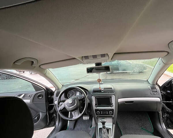 Черный Шкода Октавия, объемом двигателя 1.8 л и пробегом 260 тыс. км за 7300 $, фото 16 на Automoto.ua