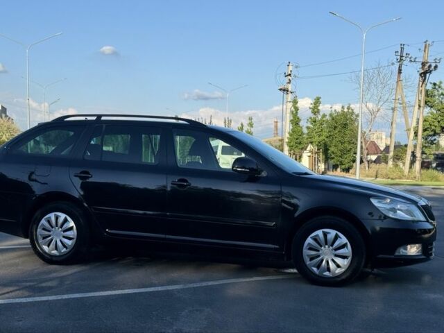 Черный Шкода Октавия, объемом двигателя 1.8 л и пробегом 240 тыс. км за 6999 $, фото 11 на Automoto.ua