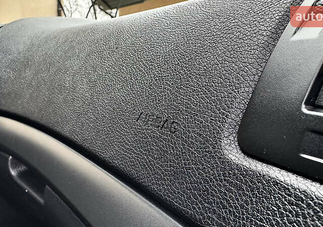 Чорний Шкода Октавія, об'ємом двигуна 1.6 л та пробігом 114 тис. км за 8299 $, фото 77 на Automoto.ua