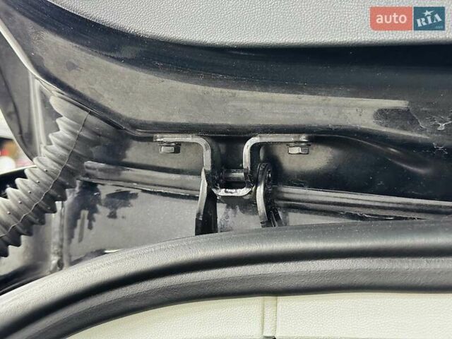 Черный Шкода Октавия, объемом двигателя 1.8 л и пробегом 228 тыс. км за 8499 $, фото 71 на Automoto.ua