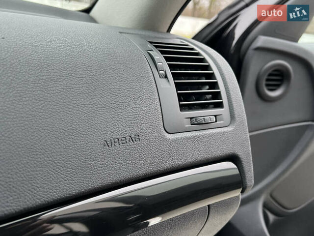 Черный Шкода Октавия, объемом двигателя 2 л и пробегом 229 тыс. км за 11650 $, фото 68 на Automoto.ua