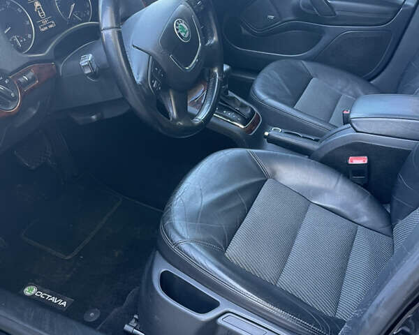 Черный Шкода Октавия, объемом двигателя 1.4 л и пробегом 226 тыс. км за 7900 $, фото 15 на Automoto.ua