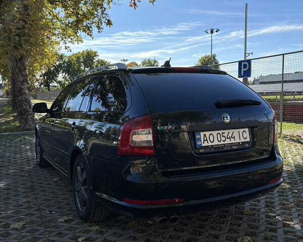 Шкода Октавия 2010 в Мукачеве на Automoto.ua Черный Шкода Октавия, объемом двигателя 1.98 л и пробегом 220 тыс. км за 9000 $, фото 2 на Automoto.ua