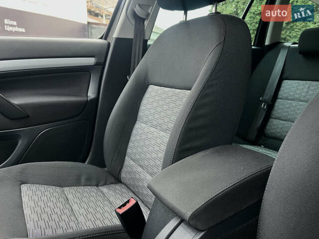 Черный Шкода Октавия, объемом двигателя 1.4 л и пробегом 229 тыс. км за 7800 $, фото 17 на Automoto.ua