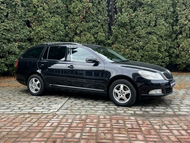 Чорний Шкода Октавія, об'ємом двигуна 0 л та пробігом 229 тис. км за 7800 $, фото 1 на Automoto.ua