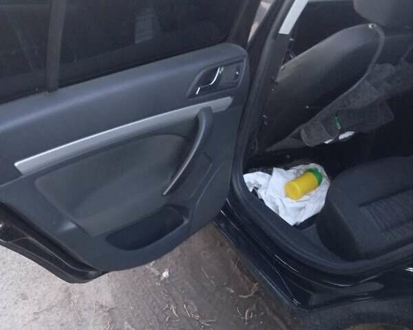 Черный Шкода Октавия, объемом двигателя 1.6 л и пробегом 340 тыс. км за 7300 $, фото 14 на Automoto.ua