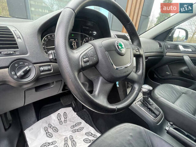 Чорний Шкода Октавія, об'ємом двигуна 2 л та пробігом 223 тис. км за 8999 $, фото 33 на Automoto.ua