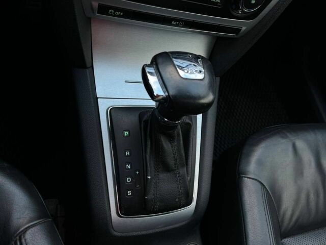 Черный Шкода Октавия, объемом двигателя 2 л и пробегом 203 тыс. км за 10900 $, фото 12 на Automoto.ua