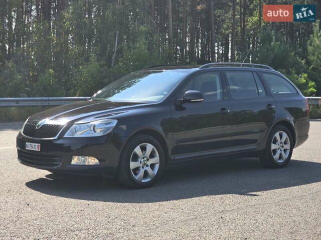 Черный Шкода Октавия, объемом двигателя 1.6 л и пробегом 212 тыс. км за 9299 $, фото 4 на Automoto.ua