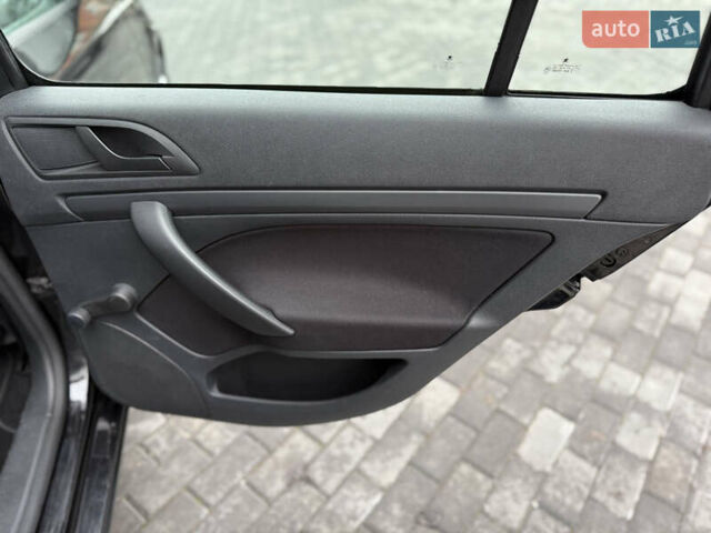 Чорний Шкода Октавія, об'ємом двигуна 1.6 л та пробігом 157 тис. км за 9000 $, фото 27 на Automoto.ua