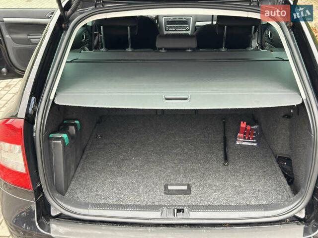 Чорний Шкода Октавія, об'ємом двигуна 1.4 л та пробігом 215 тис. км за 7600 $, фото 12 на Automoto.ua