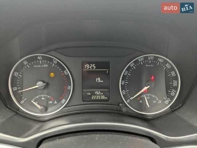 Черный Шкода Октавия, объемом двигателя 1.6 л и пробегом 223 тыс. км за 7550 $, фото 29 на Automoto.ua