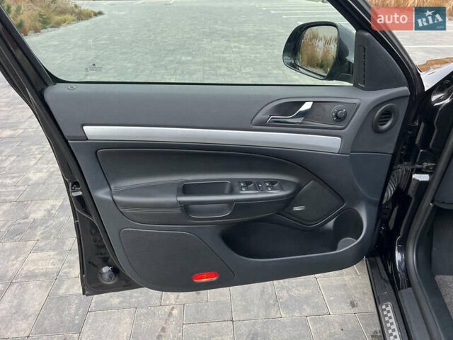 Черный Шкода Октавия, объемом двигателя 2 л и пробегом 265 тыс. км за 11950 $, фото 37 на Automoto.ua