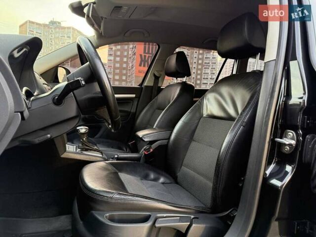 Черный Шкода Октавия, объемом двигателя 1.4 л и пробегом 275 тыс. км за 8990 $, фото 8 на Automoto.ua