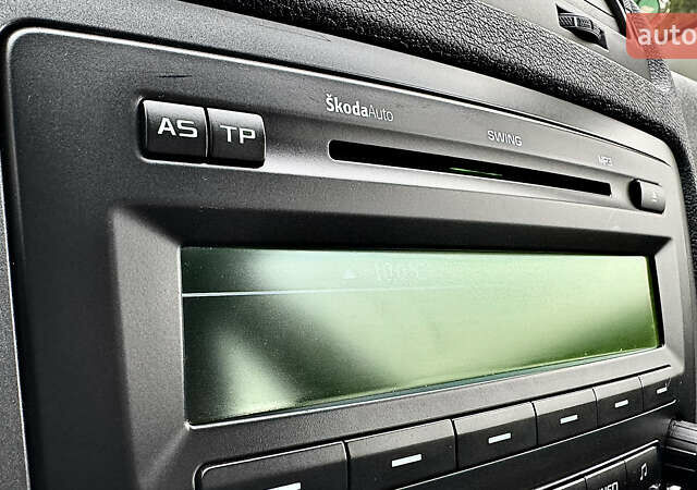 Чорний Шкода Октавія, об'ємом двигуна 1.6 л та пробігом 114 тис. км за 8299 $, фото 65 на Automoto.ua