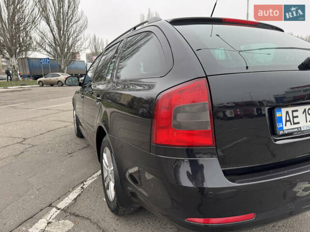 Черный Шкода Октавия, объемом двигателя 1.6 л и пробегом 228 тыс. км за 7800 $, фото 12 на Automoto.ua