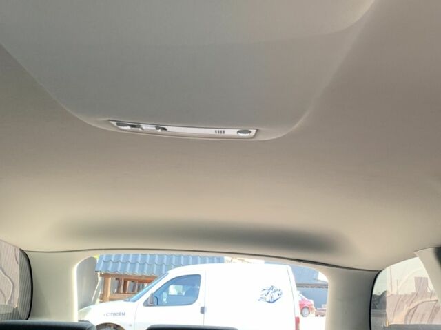 Чорний Шкода Октавія, об'ємом двигуна 1.6 л та пробігом 160 тис. км за 9200 $, фото 5 на Automoto.ua