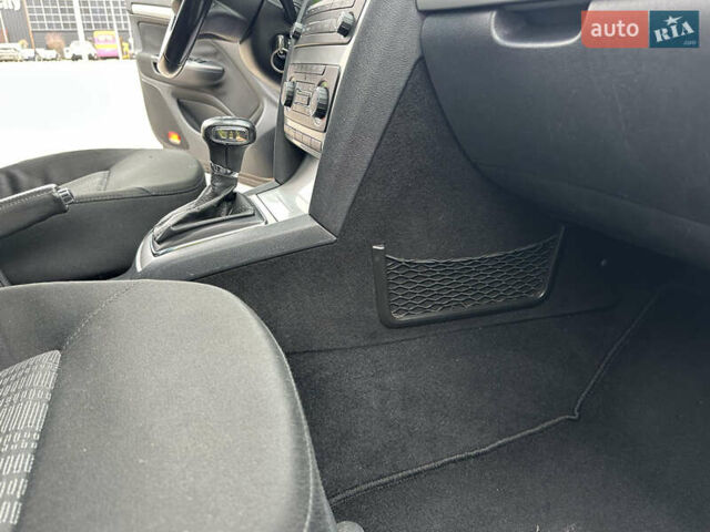 Чорний Шкода Октавія, об'ємом двигуна 1.4 л та пробігом 215 тис. км за 7600 $, фото 15 на Automoto.ua