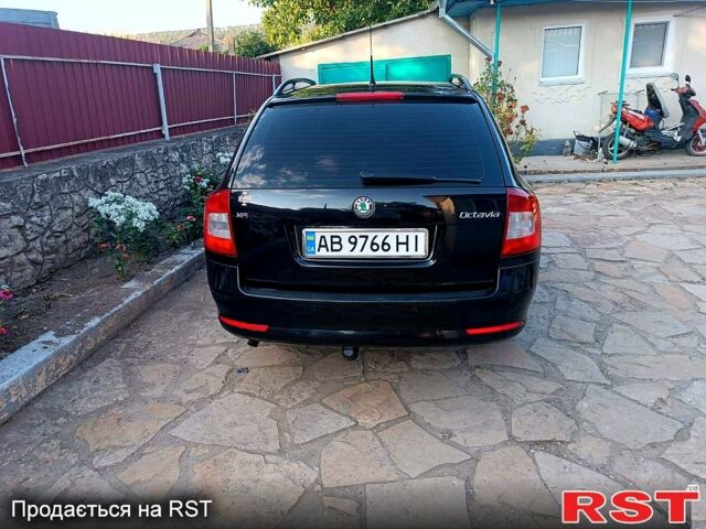 Черный Шкода Октавия, объемом двигателя 1.6 л и пробегом 170 тыс. км за 7400 $, фото 1 на Automoto.ua