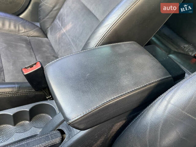 Черный Шкода Октавия, объемом двигателя 2 л и пробегом 320 тыс. км за 10000 $, фото 11 на Automoto.ua