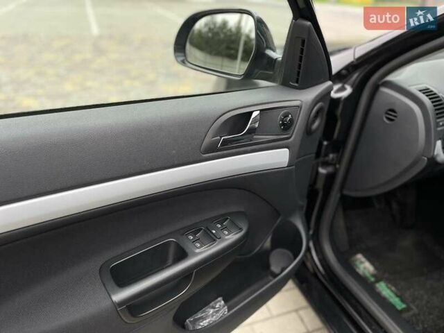 Черный Шкода Октавия, объемом двигателя 1.4 л и пробегом 274 тыс. км за 6950 $, фото 14 на Automoto.ua