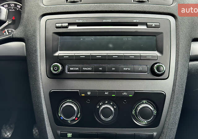 Чорний Шкода Октавія, об'ємом двигуна 1.6 л та пробігом 114 тис. км за 8299 $, фото 64 на Automoto.ua