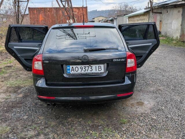 Черный Шкода Октавия, объемом двигателя 1.4 л и пробегом 258 тыс. км за 7200 $, фото 13 на Automoto.ua