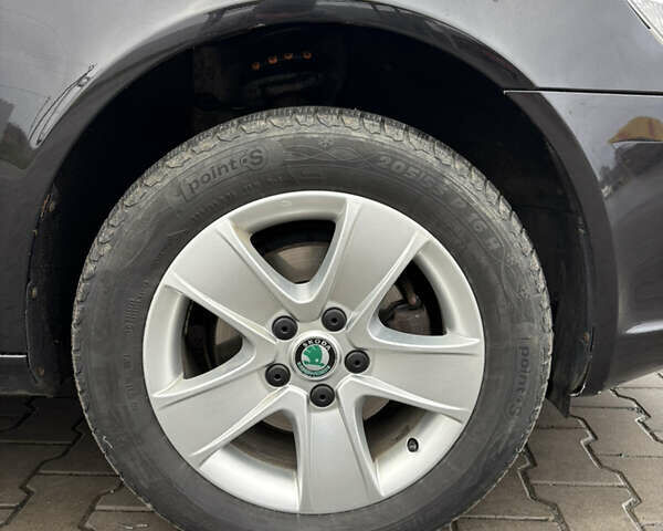 Чорний Шкода Октавія, об'ємом двигуна 1.6 л та пробігом 182 тис. км за 9300 $, фото 13 на Automoto.ua