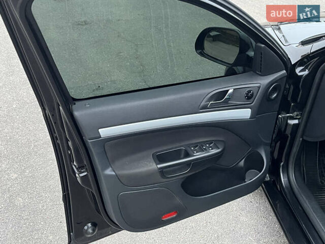 Чорний Шкода Октавія, об'ємом двигуна 1.4 л та пробігом 233 тис. км за 7200 $, фото 17 на Automoto.ua