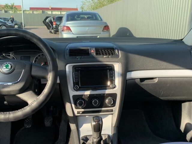 Чорний Шкода Октавія, об'ємом двигуна 1.6 л та пробігом 160 тис. км за 9200 $, фото 15 на Automoto.ua