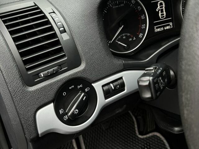 Чорний Шкода Октавія, об'ємом двигуна 1.6 л та пробігом 260 тис. км за 6450 $, фото 17 на Automoto.ua