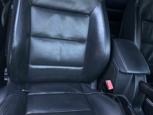 Черный Шкода Октавия, объемом двигателя 2 л и пробегом 255 тыс. км за 9000 $, фото 11 на Automoto.ua