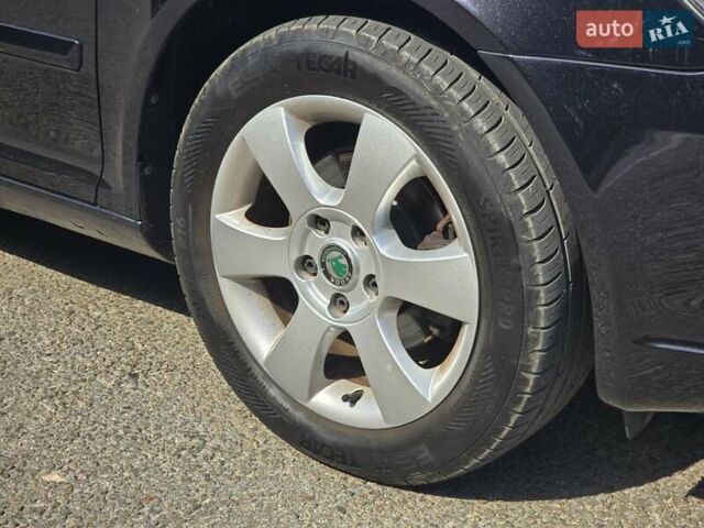 Черный Шкода Октавия, объемом двигателя 1.6 л и пробегом 212 тыс. км за 9299 $, фото 15 на Automoto.ua