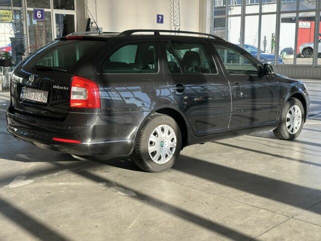 Шкода Октавия 2010 в Николаеве на Automoto.ua Черный Шкода Октавия, объемом двигателя 1.8 л и пробегом 233 тыс. км за 6650 $, фото 2 на Automoto.ua