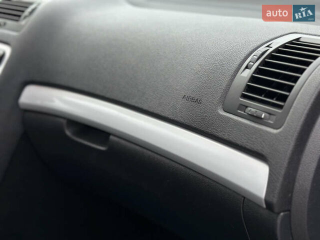 Черный Шкода Октавия, объемом двигателя 1.6 л и пробегом 202 тыс. км за 7650 $, фото 61 на Automoto.ua