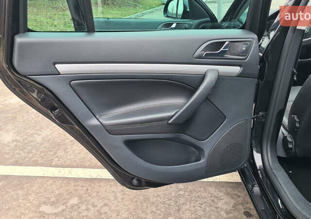 Черный Шкода Октавия, объемом двигателя 1.8 л и пробегом 220 тыс. км за 9700 $, фото 11 на Automoto.ua